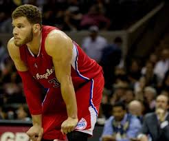 Flaunt the latest blake griffin red new swingman jersey, caps, performance wear and stylish accessories to every match. Blake Griffin Looks On In His Clipper Red Road Jersey In San Antonio Clippers News Surge Nba Gallery Los Angeles Clippers Pictures Photos