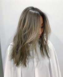 These highlights work super well on blonde hair. 5 Things You Need To Know About Getting Lowlights All Things Hair Uk