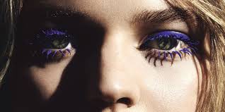 party makeup blue eyeliner glitter