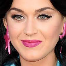 74 celebrity makeup looks with fuchsia