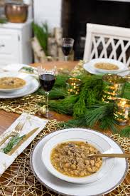 On december 24, italian families all over the world gather together for la viglia di natale—the christmas vigil — where fish is on the menu instead of meat. An Italian Themed Vegan Christmas Menu How To Set A Beautiful Holiday Table Veganosity