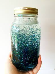 Add a little sparkle to your daily beauty regimen! Diy Mindfulness Glitter Jar Glitter Jars Glitter Jars Diy Glitter Mason Jars