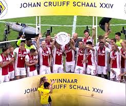 In het nederlandse betaalde voetbal. Johan Cruijff Schaal Trekt Meer Bekijks Dan Vorig Jaar
