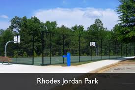 We provide outdoor and indoor tennis courts so you can play tennis whatever the weather. Public Parks With Basketball Courts Near Me