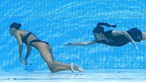 US swimmer Anita Alvarez's coach saves ...