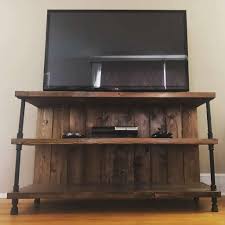 It is perfect to use in a room with a wooden floor and perfect for your living room. 19 Creative And Easy Ideas To Build Diy Tv Stand