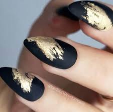Top 25+ cool blue acrylic nails. Gold Nails 19 Of The Most Stunning Designs On Instagram