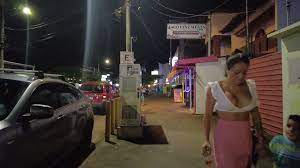 costa rica strip at night walk tour