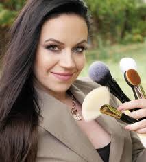 about nadiya mashkina makeup artist