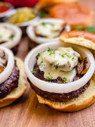 juicy venison burger recipe grillseeker