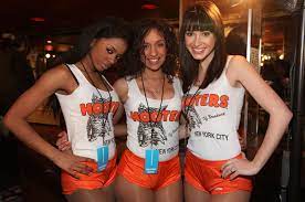 What it's really like to be a Hooters Girl: 'Men think they can treat you a  certain way' | The Independent
