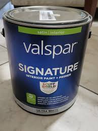 New Gallon Valspar Satin Primer Paint