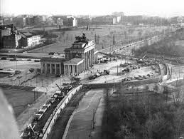 30 vjet nga rënia e Murit të Berlinit - 24-ore.info