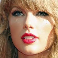 taylor swift makeup blue eyeshadow