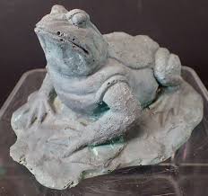 Vintage Resin Frog Toad Garden Statue