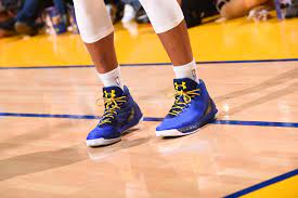 Under Armour Shares Dip On Worries Stephen Curry Shoes Aren't a Hit