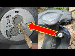 how to lock honda activa shutter lock