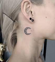 Le tatouage lune : sa poésie, ses significations - Oh Gaby !