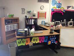 Get a mailbox for each student and let them label their own or label them for the class. Kreative In Kindergarten Teacher Desk Areas Teacher Desk Teacher Classroom