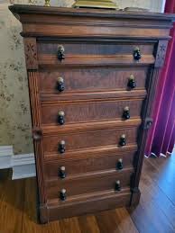 the side locking chest of drawers