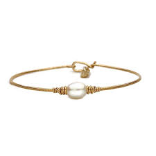 earth grace serenity pearl bracelet