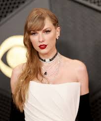 what red lipsticks taylor swift wore in