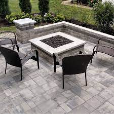 Fire Pit With Verona Retaining Wall
