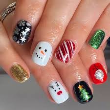 But holistically, the gel nail art design gives me a feeling of christmas. Christmas Nail Designs Better Homes Gardens