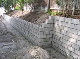 concrete block retaining wall
