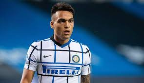 Lautaro martínez of inter (left) and miralem pjanic of juventus are both barcelona are refusing to give up on their pursuit of internazionale's lautaro martínez despite the serie a side saying that any. Fc Barcelona Bittet Jorge Mendes Im Rennen Um Inter Sturmer Lautaro Martinez Offenbar Um Hilfe