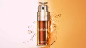 Clarins double serum will help to hydrate and smooth your skin thanks to glycerin and the synthetic emollients that are used in high concentrations in this formula. Double Serum Clarins