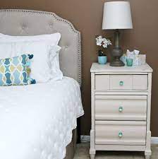 paint bedroom furniture using white