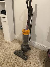 dyson dc40 ball midsize upright vacuum
