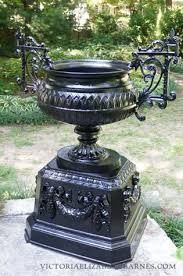 Antique Garden Urn Restoration Latex