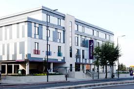 The first zip by premier inn hotel opens in the roath area of cardiff early next year and will have 138 rooms sized 8.5 sq m including a bathroom. Hotel Premier Inn London Eltham Hotel London Trivago Com My