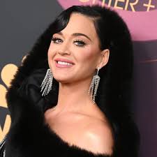katy perry looks unrecognizable in new