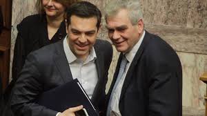 Ο αλέξης τσίπρας (αθήνα, 28 ιουλίου 1974) είναι ο πρόεδρος του συνασπισμού ριζοσπαστικής αριστεράς (συ.ριζ.α) και αρχηγός της αξιωματικής αντιπολίτευσης. O Prwhn Prw8ypoyrgos Ale3hs Tsipras Den 8a Logodothsei In Gr