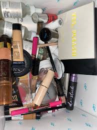 huge makeup bundle in las