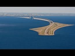 Öresundsbron blir adventsljusstake i år. Sweden Denmark Oresund Bridge And Tunnel Youtube