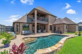 swimming pool homes arlington