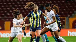 Kadın Futbol Süper Ligi derbiyle başlıyor | NT