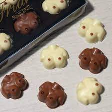 Chocolate Boobs (Set of 6) - Yumbles.com