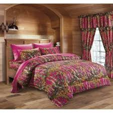Hot Pink Fuschia Camo Comforter