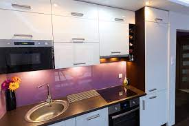 How To Clean A Glass Splashback