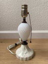 Vintage Milk Glass Hobnail Table Lamp