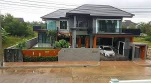 Rumah mewah memiliki luas bangunan yang lapang ditambah dengan eksterior dan interior yang berkesan glamor. Banglo Serba Mewah 5bilik Rumah Bajet Rakyat Malaysia Facebook