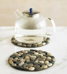 decorative ideas with pebbles