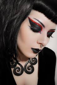 15 goth eyeliner ideas for when you