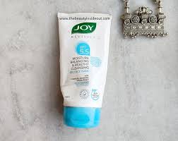 joy face wash review for sensitive