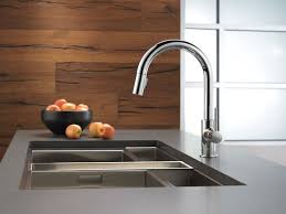The first is that there tends to be more water splashing. Single Handle Pull Down Kitchen Faucet 9159 Dst Delta Faucet